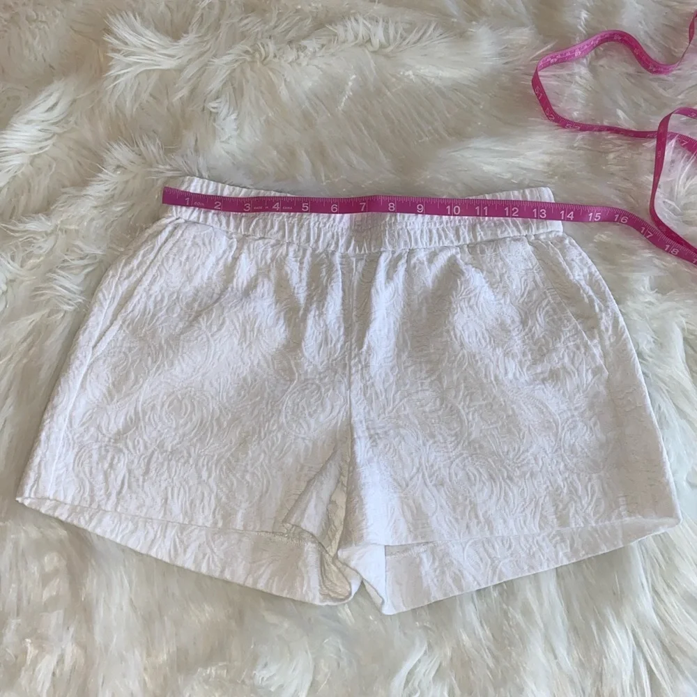 J.Crew size 0 white patterned plush soft shorts